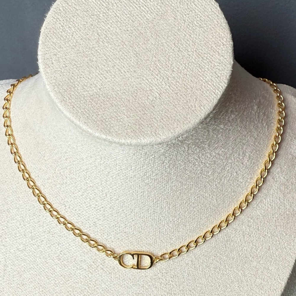 Christian Dior Necklace - Picture 2 of 4